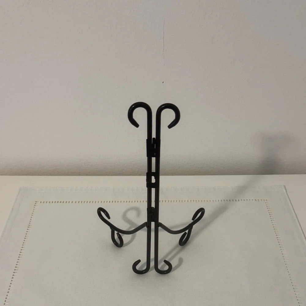 Sleek Black Metal Display Easel